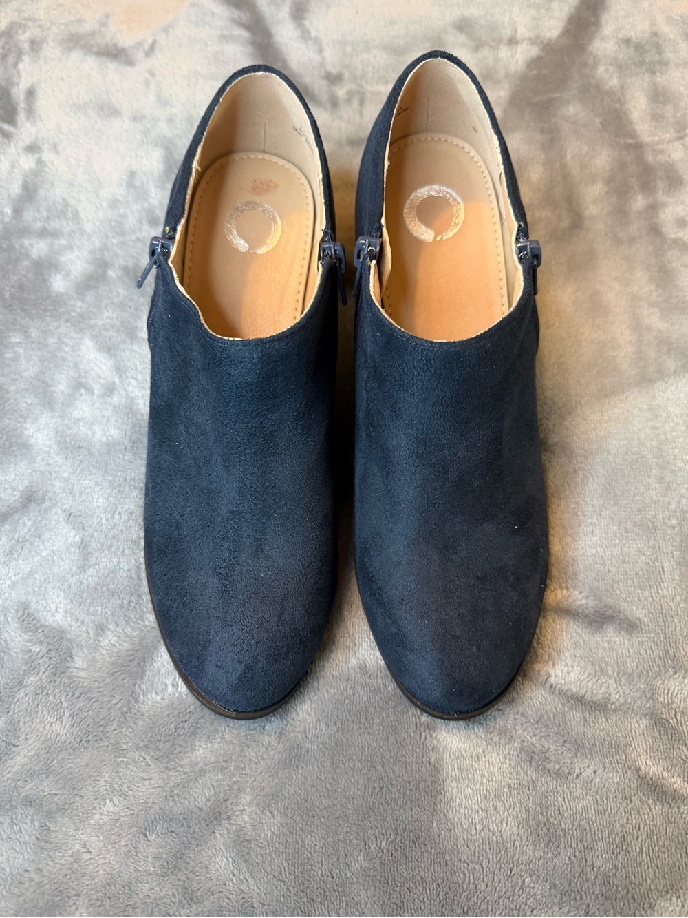 Women’s Navy Suede Ankle Boots Shooties with Zip Size 9M NWOT